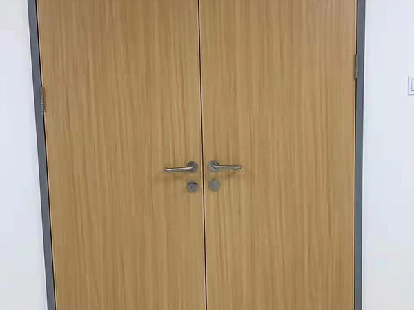 生態(tài)鋁木門